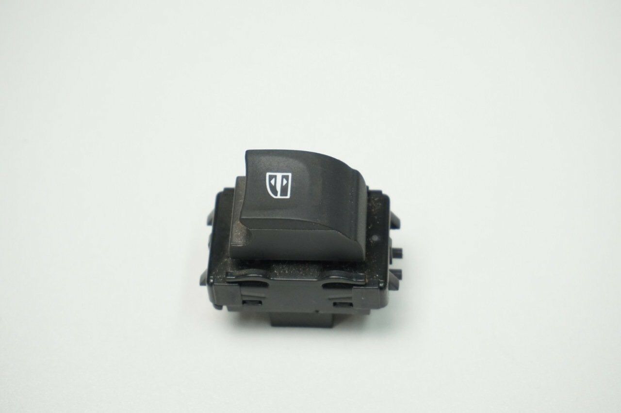 Fluence Arka Cam Düğmesi Butonu (2010-2016) 254210001R -Renault Mais