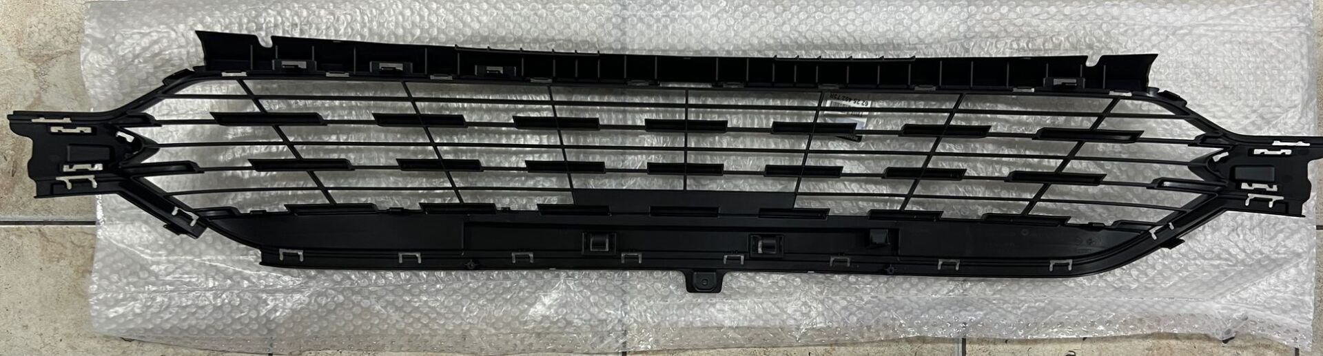 Taliant Ön Tampon Orta Izgarası (Sensörsüz) 622545273R -Renault