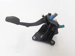 Latitude Debriyaj Pedalı (2008-2015) 465030055R -Renault Mais
