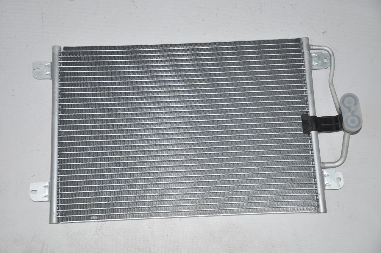 7702258286 RENAULT Megane Megane 1-I Scenic 1-I Klima Radyatörü (1999-2002) 7702258286 -Kale OEM 7702258286 Oto Mavili