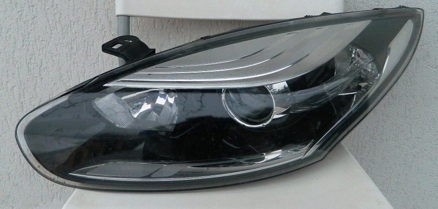 Megane 3-III Sol Far Lambası (2013-2016) 260605817R -Magnetti Marelli