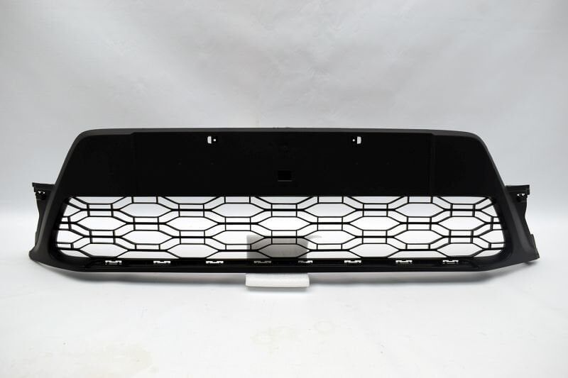 622541081R DACIA Sandero Sandero 2-II Stepway Ön Tampon Panjuru Izgarası (2016-2020) 622541081R-622541693R -Yerli Kaporta OEM 622541081R Oto Mavili