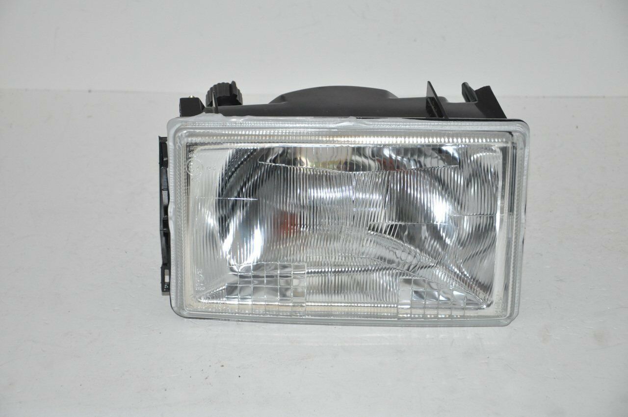 7702131467 DACIA Spring R9 Broadway Spring Sağ Far Lambası (1985-1993) 7702131467 -Ayfar OEM 7702131467 Oto Mavili