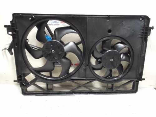 Trafic 3-III Fan Motor Şase Komple 2013-> 214818795R-214810735R -Renault Mais