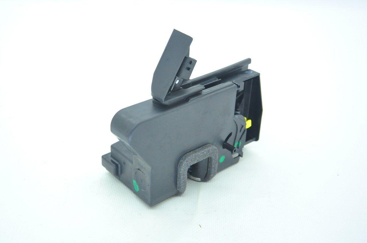 825035141R RENAULT Megane Clio 2-II Symbol Joy Sol Arka Kapı Kilidi (2012-2020) 825035141R -Renault Mais OEM 825035141R Oto Mavili