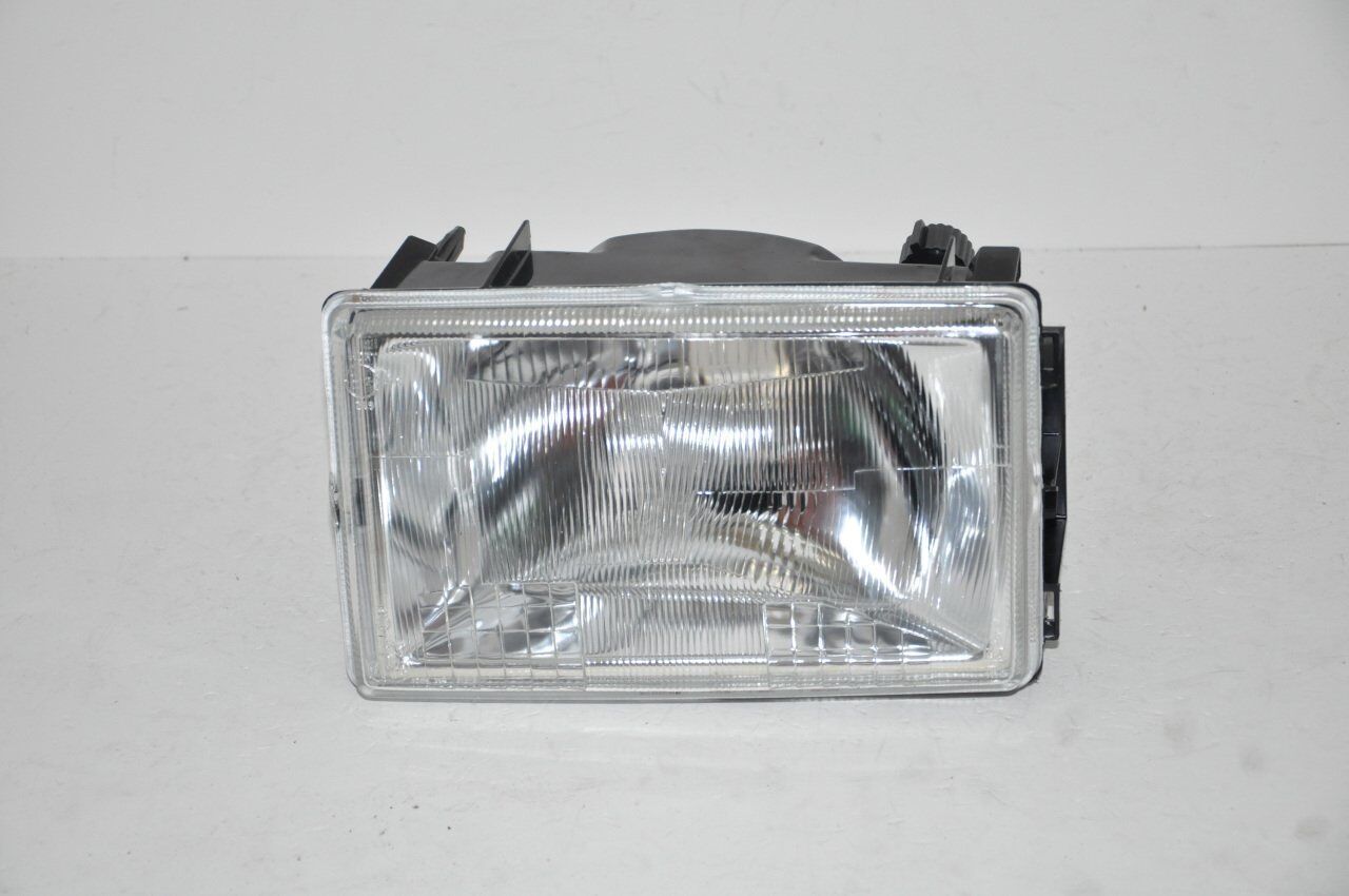 7702131466 DACIA Spring R9 Broadway Spring Sol Far Lambası (1985-1993) 7702131466 -Ayfar OEM 7702131466 Oto Mavili
