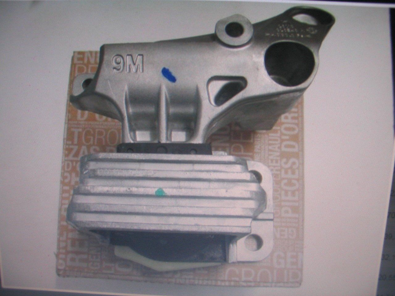 112100017R RENAULT Megane Megane 3-III Sağ Motor Takozu Kulağı 1.4 Tce H4J (2008-2016) 112100017R-112107874R -Renault Mais OEM 112100017R Oto Mavili