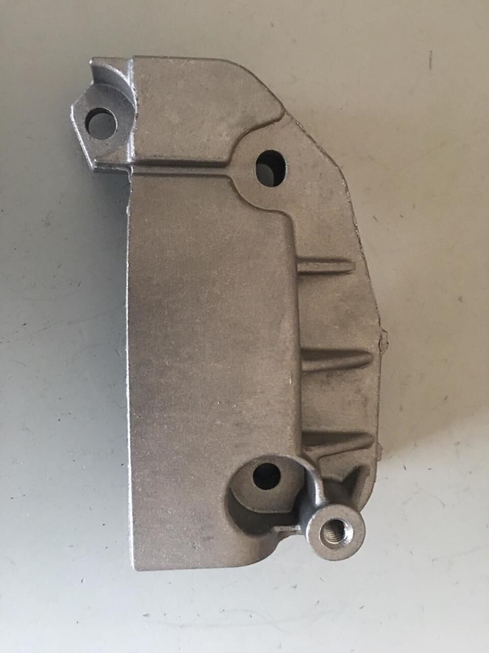 Megane 2-II Sağ Motor Takozu  Kulağı Sportu (Alüminyum) 8200222654 -Renault Mais