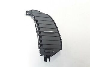 Renault Captur Sağ Orta Torpido Hava Izgarası 687504800R - RENAULT MAİS