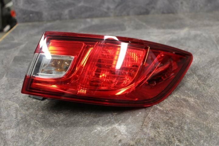 Clio 4-IV Sağ Dış Stop Lambası (2016-2020) 265509846R -Renault Mais