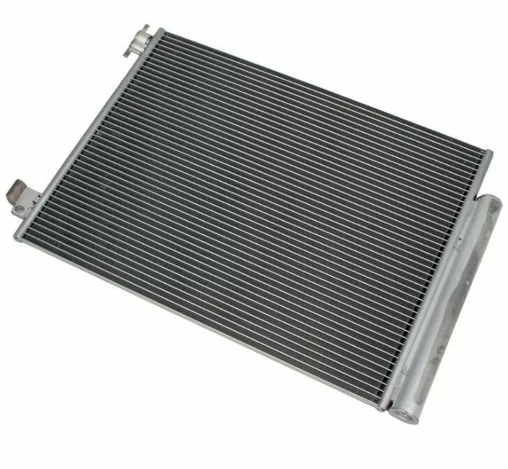 Clio 2-II Symbol Logan 2-II Sandero 2-II Klima Radyatörü Kondansör (2013-2020) 921006843R -Veka